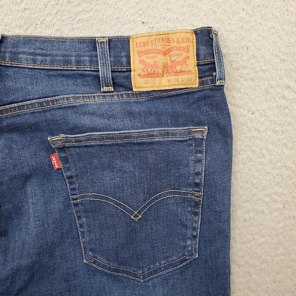 Levi's 502 Jeans Mens 38x32 Blue Denim Medium Wash Straight Leg 5-Pocket Design - Picture 11 of 11
